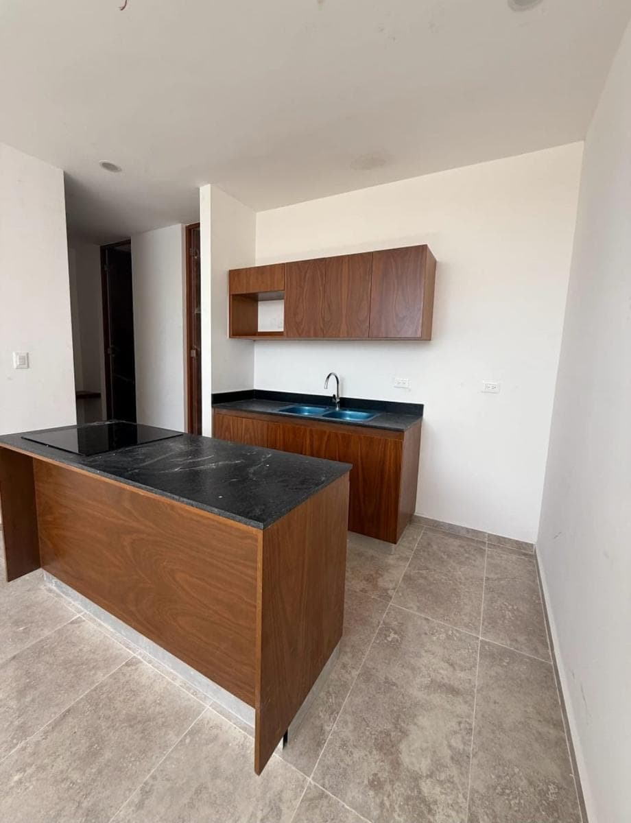APARTMENT FOR SALE: 1 BEDROOM, STUDIO, ROOFTOP IN MONTEBELLO, MÉRIDA