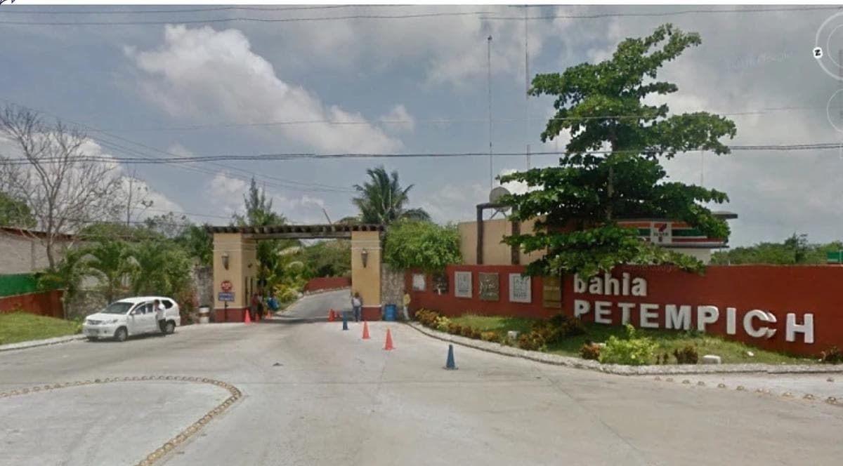 3,747 m2 Lot for Sale in Bahía Petempich, Puerto Morelos, Cancún