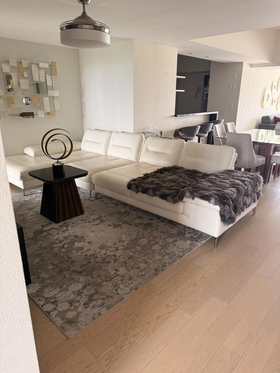 Rent a Furnished Apartment in Bosque Real