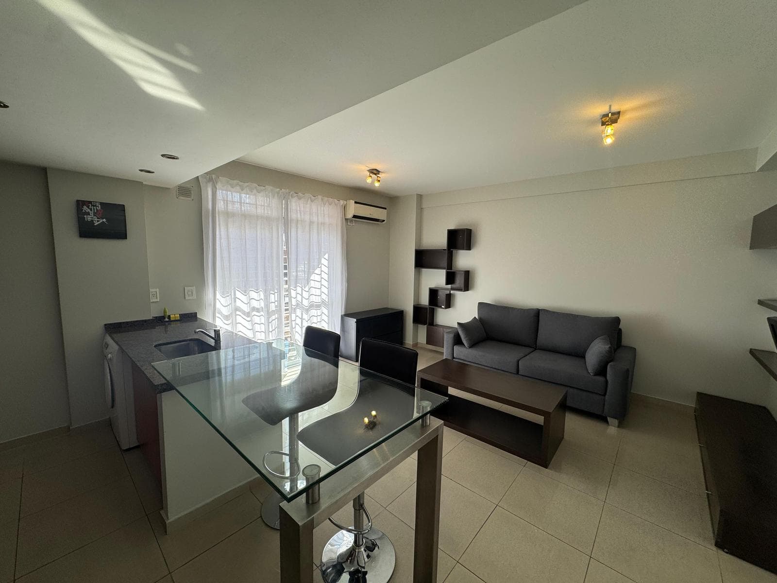 2-ROOM APARTMENT WITH BALCONY, SUNNY, FURNISHED. VILLA URQUIZA