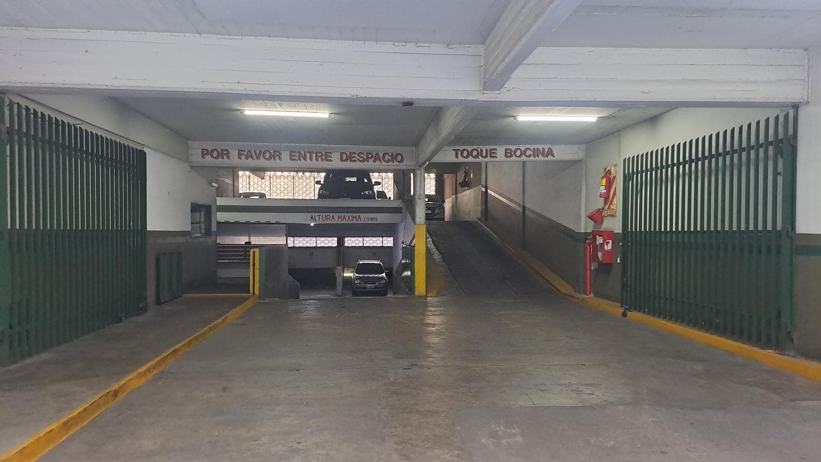 Garage for Sale in Belgrano