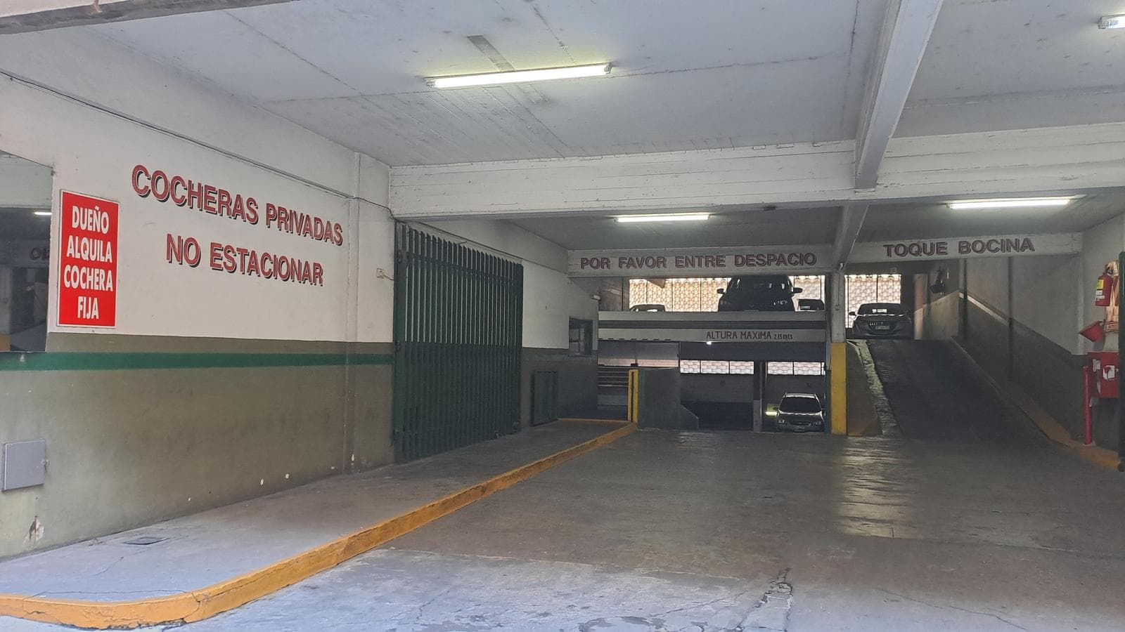 Garage for Sale in Belgrano