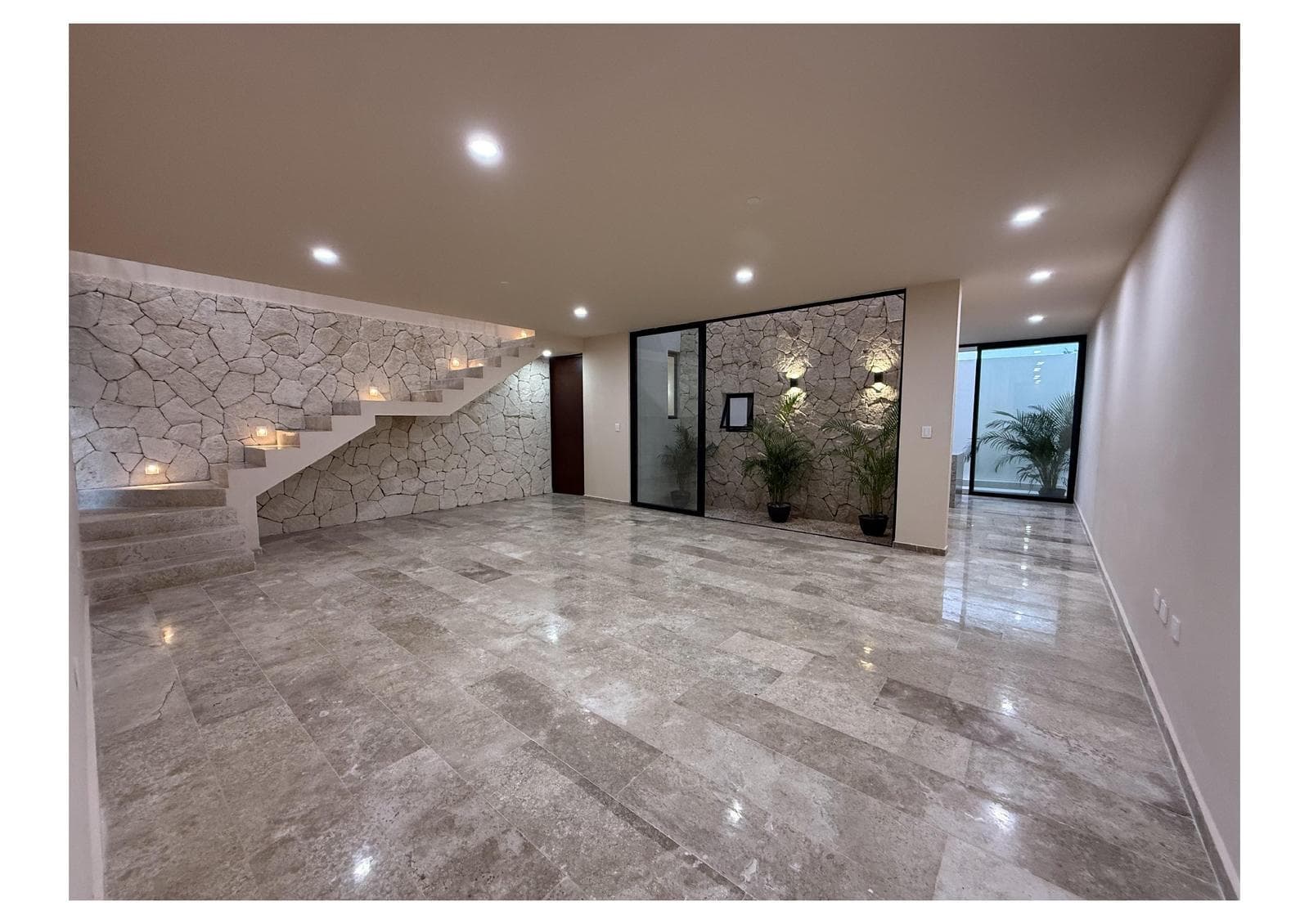 HOUSE FOR SALE IN THE KANTUNICH RESIDENTIAL AREA NEAR REAL MONTEJO, MÉRIDA