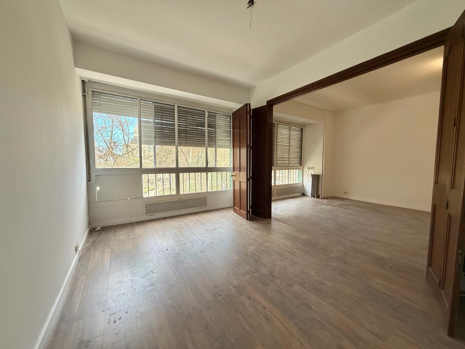 FOR SALE - 3-bedroom apartment, half-floor unit with two entrances and storage room - Downtown, Rosario