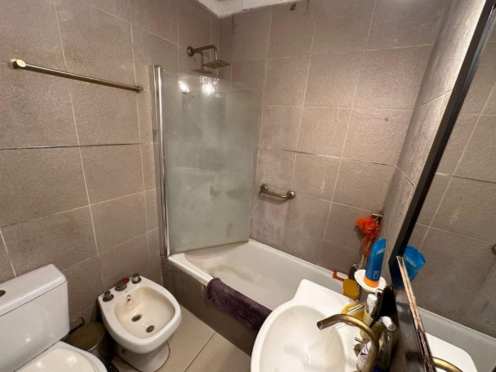 FOR SALE: 3-room apartment - Downtown