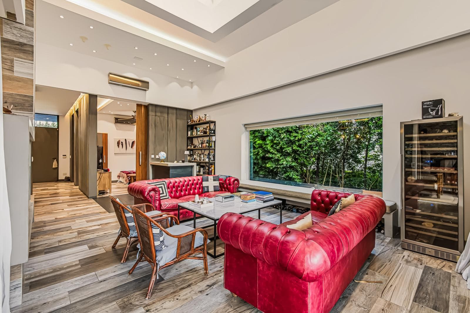 HOUSE FOR SALE IN WINDBELLS