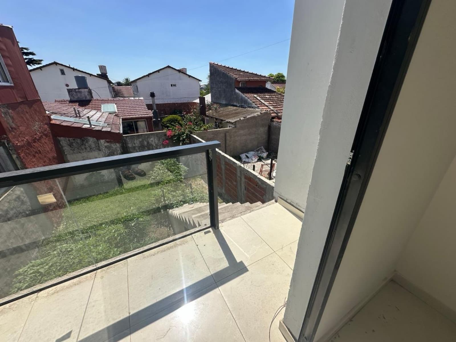 FOR SALE: Luxury duplex with patio, Villa Primera neighborhood