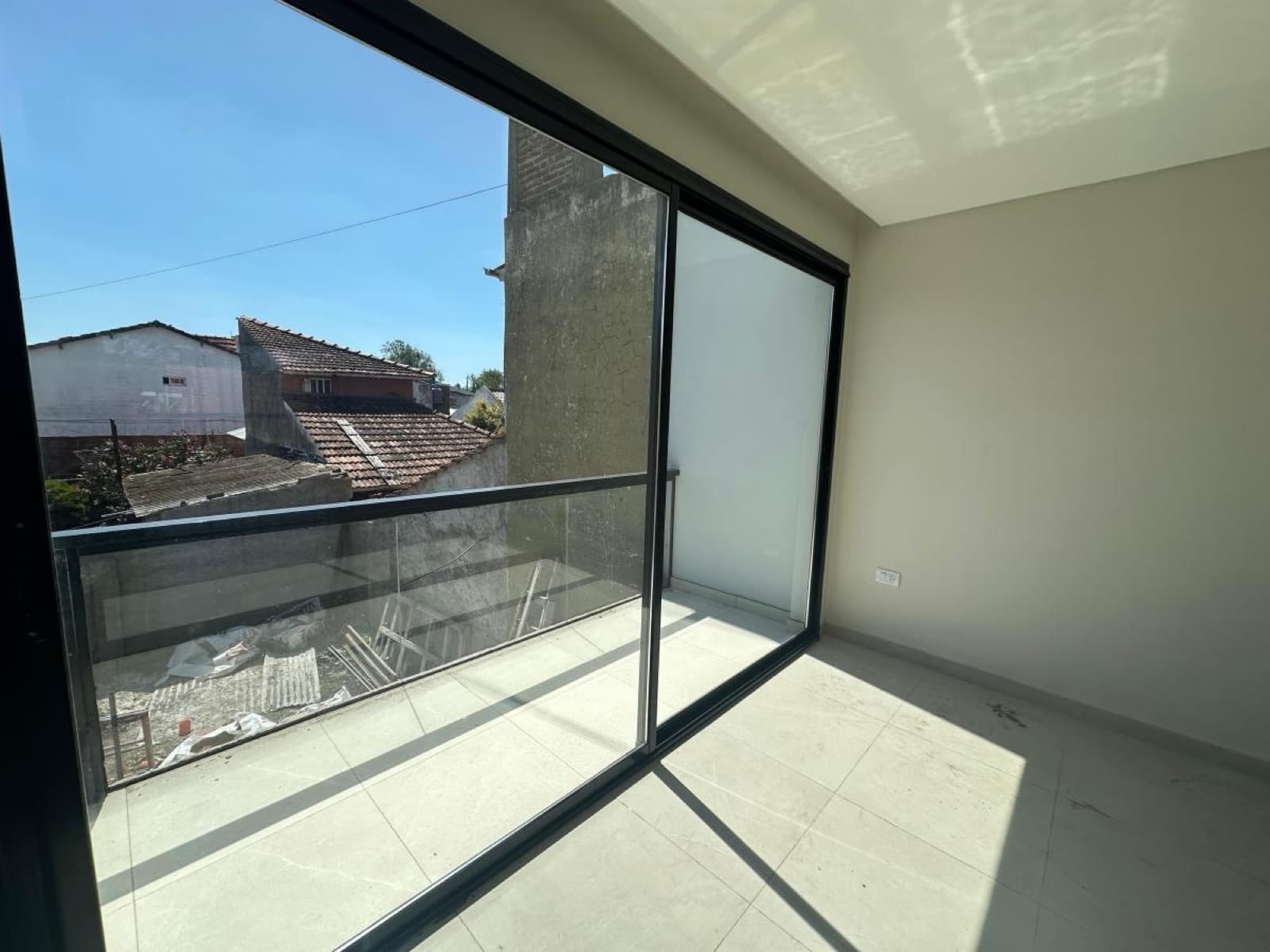 FOR SALE: Luxury duplex with patio, Villa Primera neighborhood