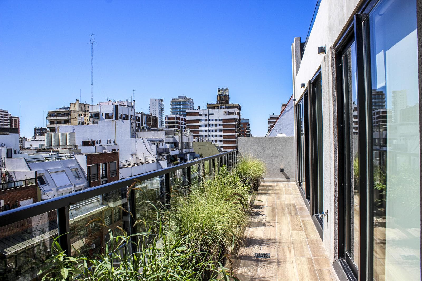 2-room apartment for sale on Black Newbery with a garage