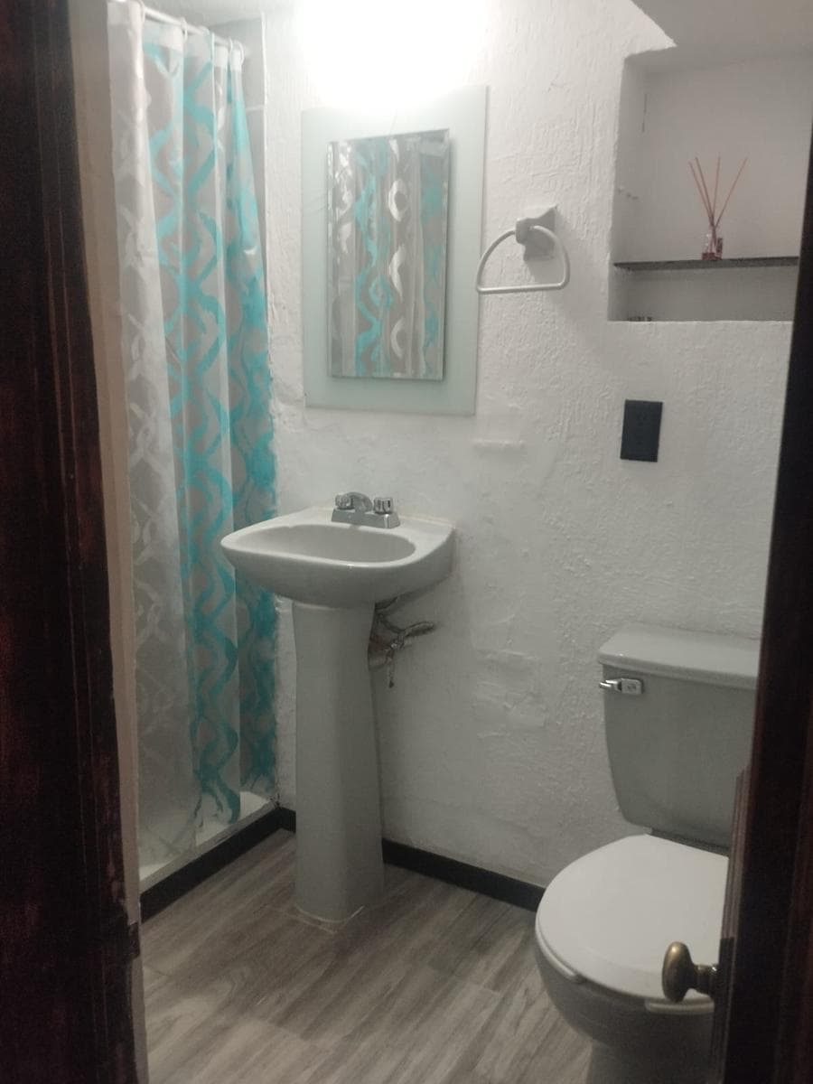 House for Sale, Excellent Investment Opportunity in Iztacalco, Mexico City