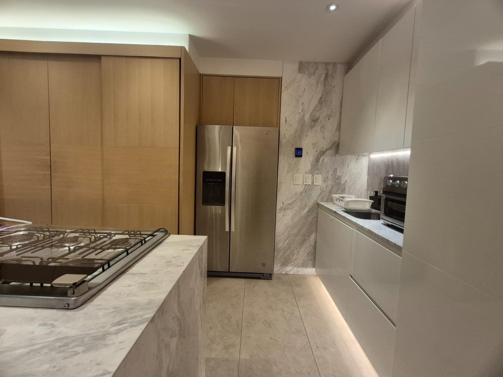 Suite for RENT in Álvaro Obregón, across from the Santa Fé Cuajimalpa Shopping Center on Reforma Santa Fé