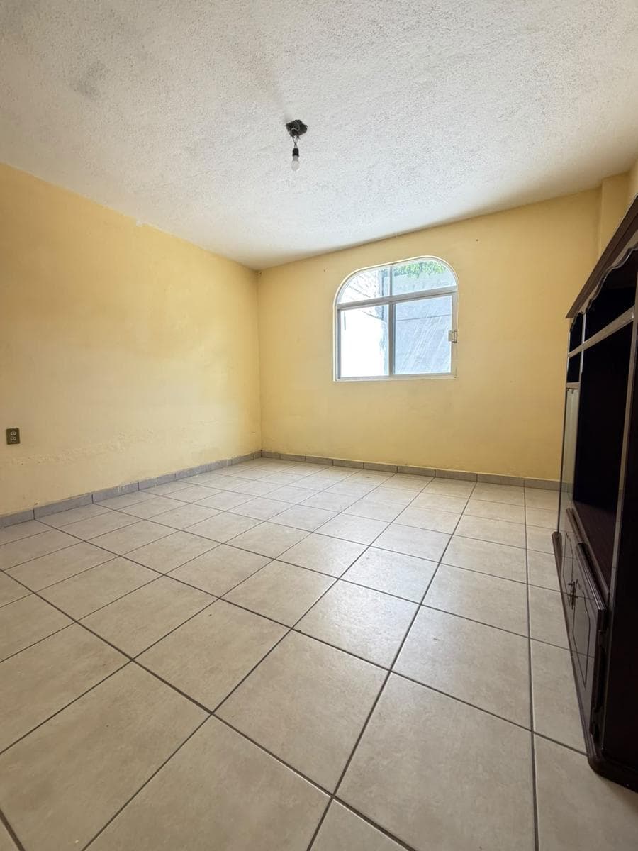 House for Rent Across from the Park, 2 Patios, and a 2-Car Garage, Col. Morelos, Querétaro, in Morelos