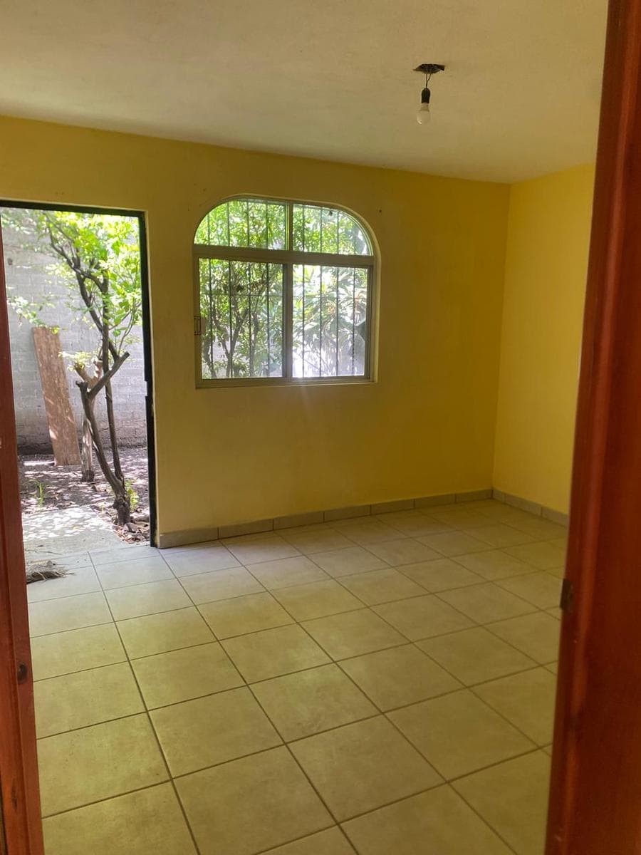 House for Rent Across from the Park, 2 Patios, and a 2-Car Garage, Col. Morelos, Querétaro, in Morelos