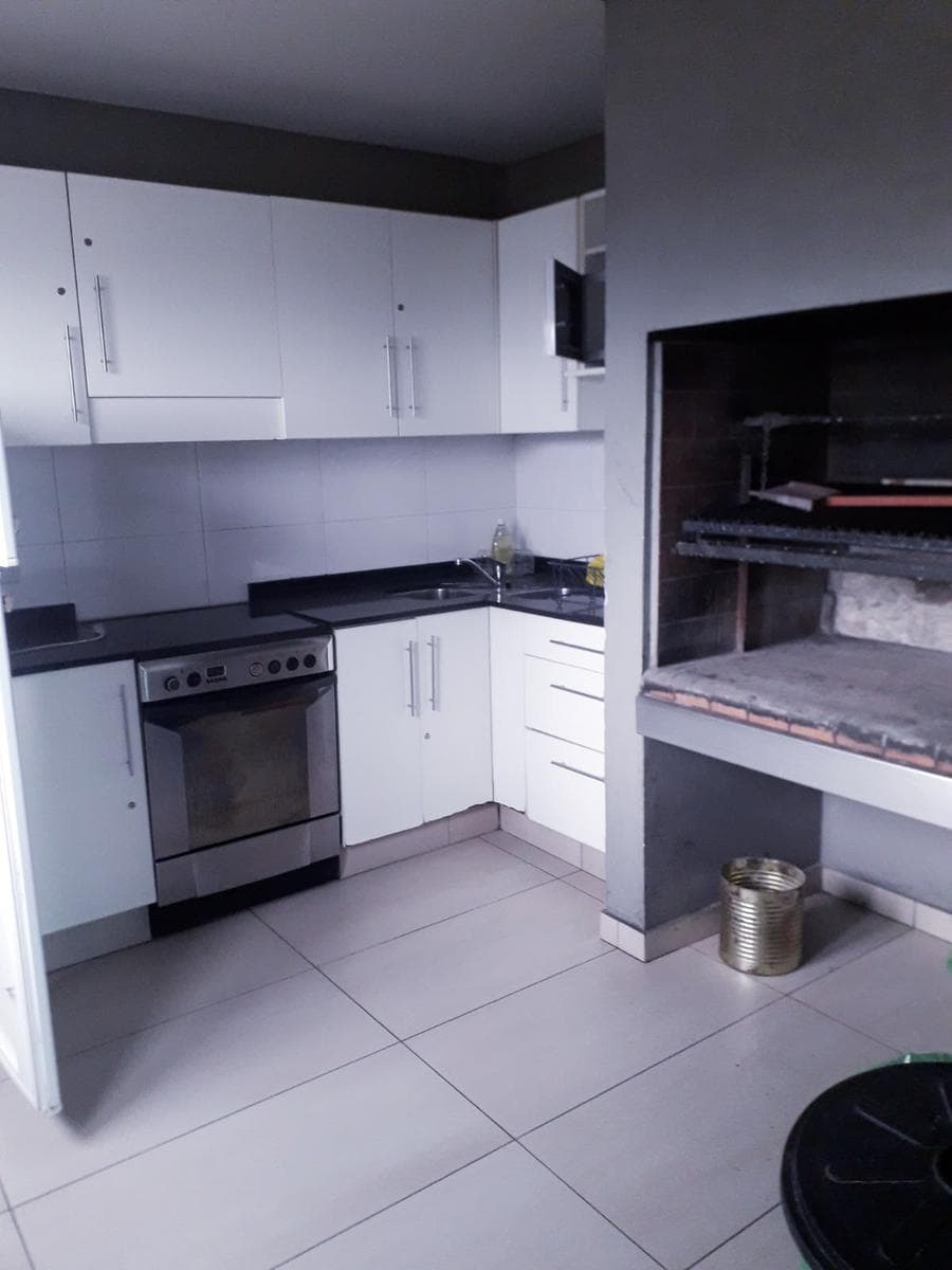 3-Room Apartment for Rent in Colegiales