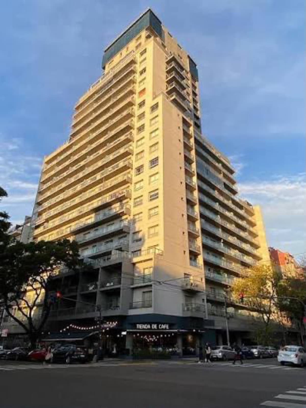 3-Room Apartment for Rent in Colegiales