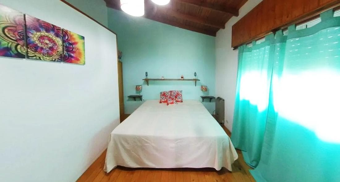Casa Las Lomitas, large lot, Lomas de Zamora, multi-family home with 2 units, in good condition