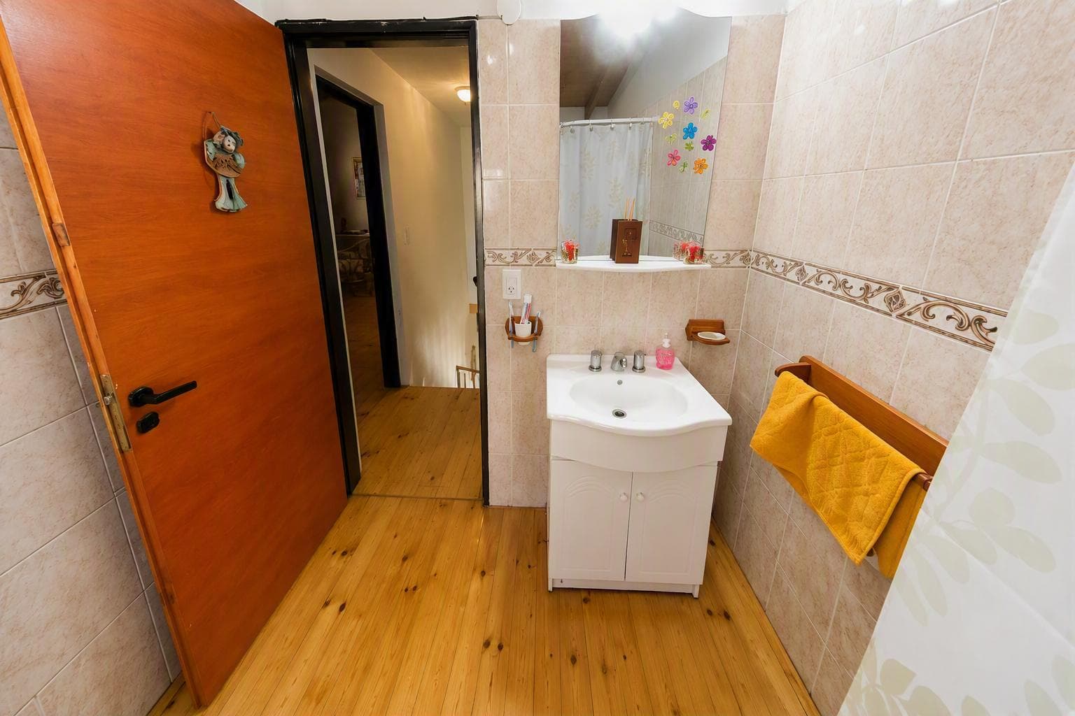 Casa Las Lomitas, large lot, Lomas de Zamora, multi-family home with 2 units, in good condition