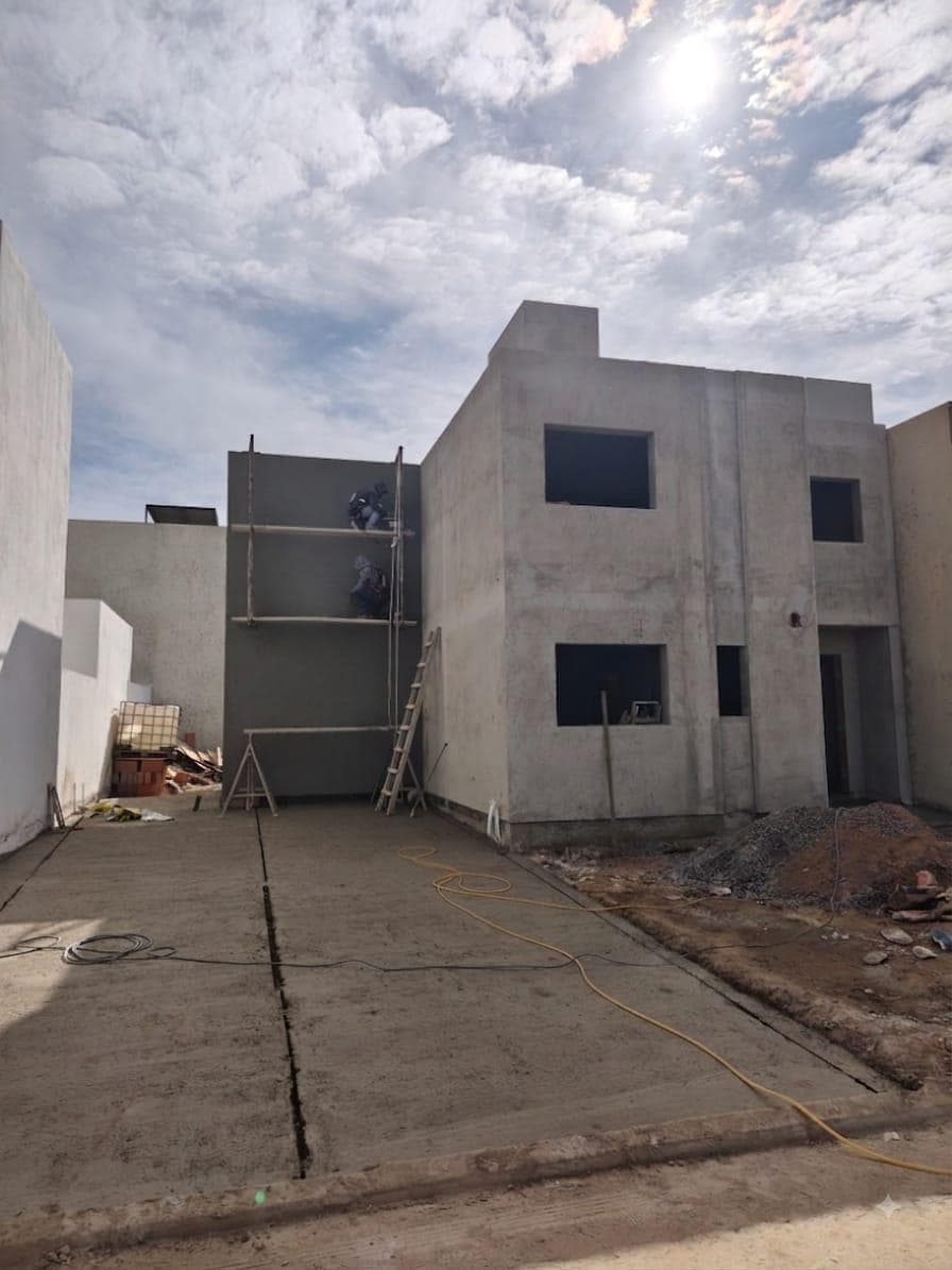 3-Bedroom House for Sale in Quebradas de Manantiales