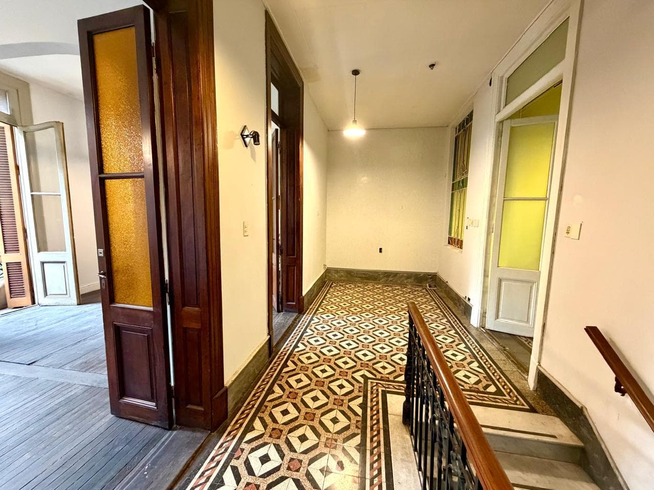 For Sale - Stylish House in Downtown Rosario