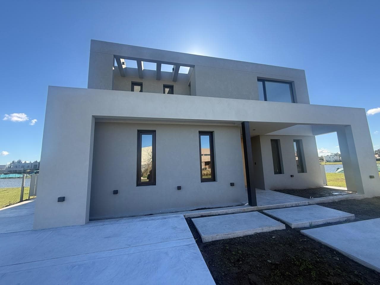 OPPORTUNITY IN SANTA ANA VILLANUEVA: HOUSE FOR SALE