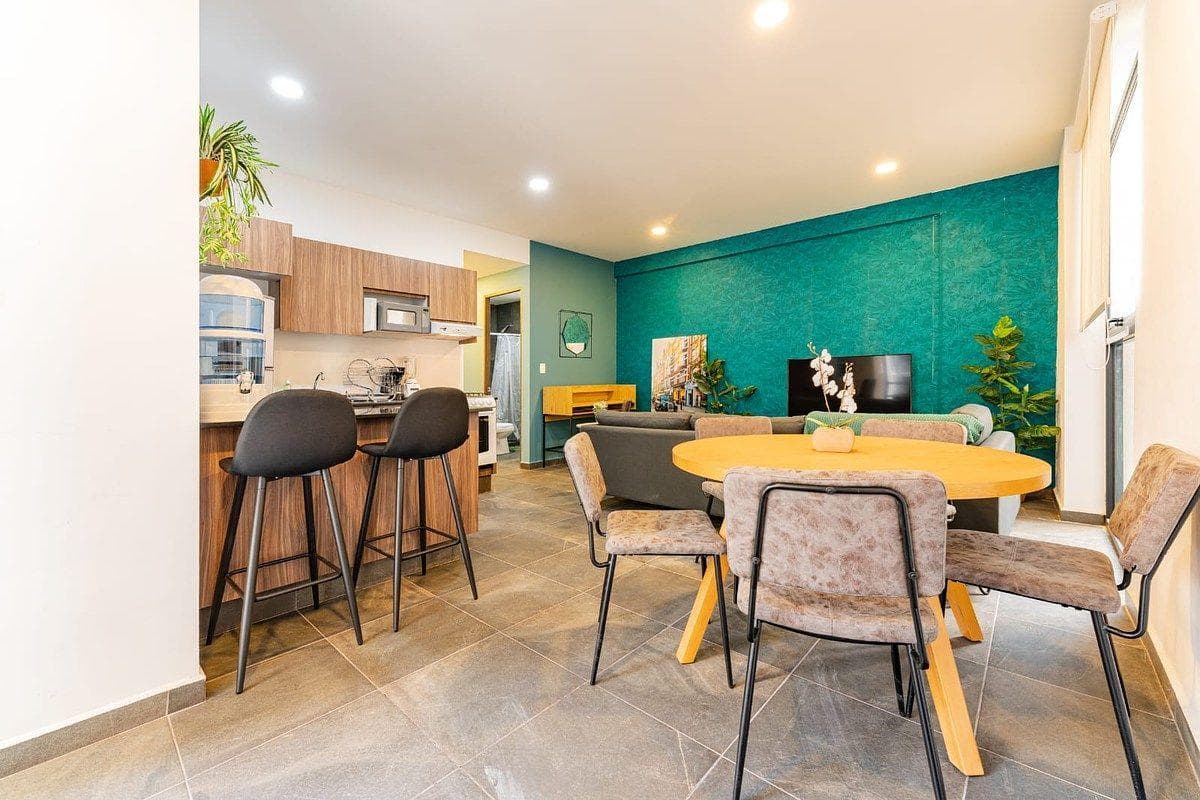 3-Bedroom Apartment with a Private Roof Garden Just Steps from the Roma Neighborhood.