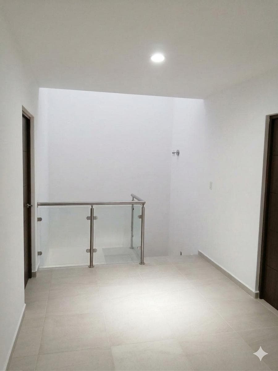 Opportunity at El Encino Golf: 3 Bedrooms and 4 Bathrooms