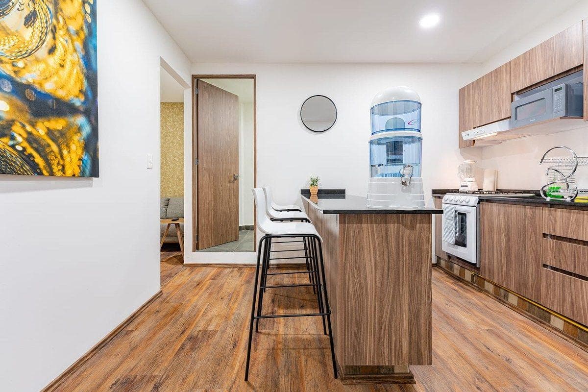 Just a few steps from Roma Norte. Ground-floor apartment with a private rooftop garden!