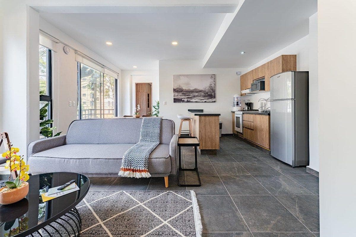 2-bedroom apartment with a private terrace just steps from the Roma neighborhood.