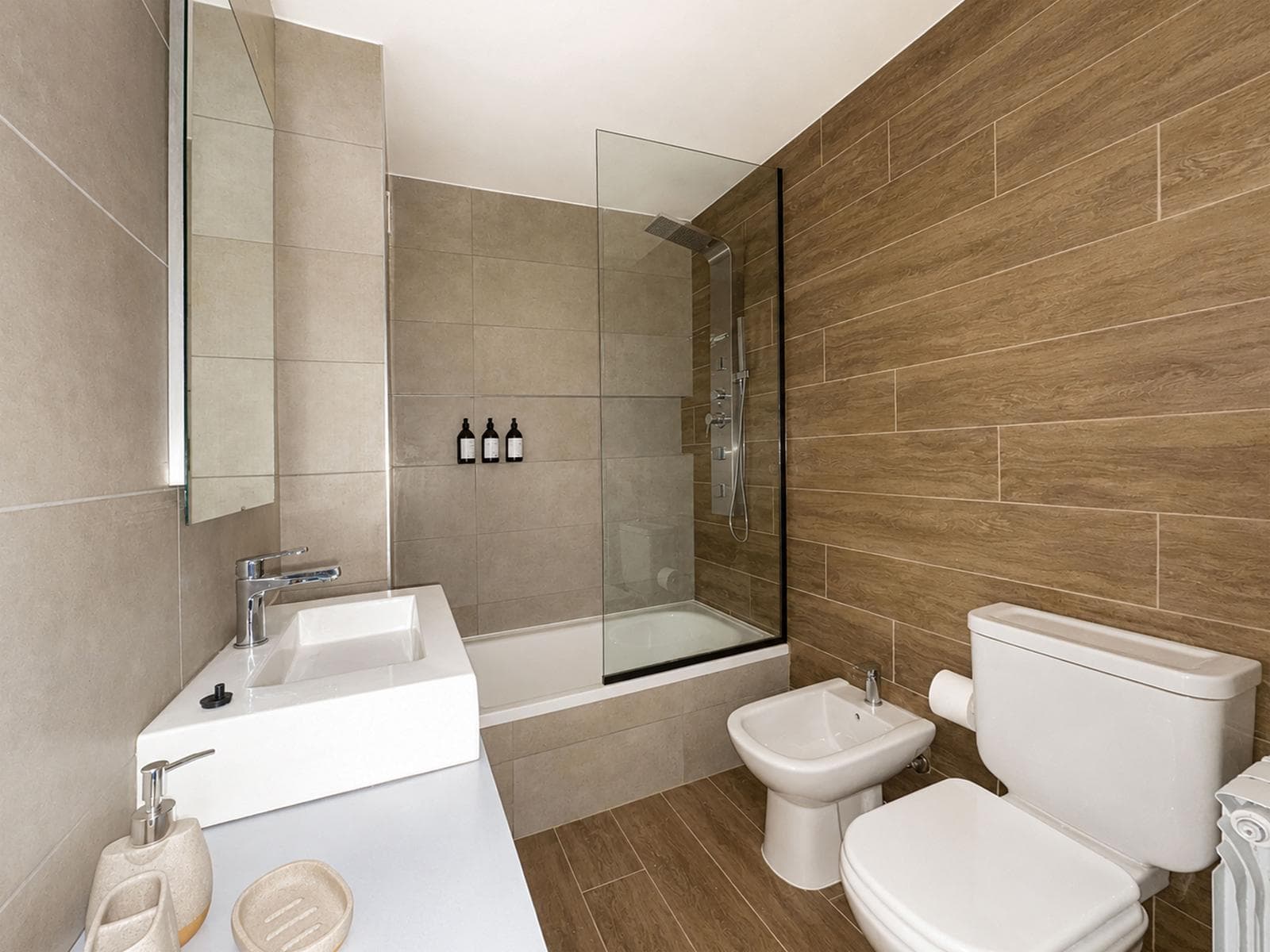 2-bedroom apartments with a private pool and barbecue area, plus amenities