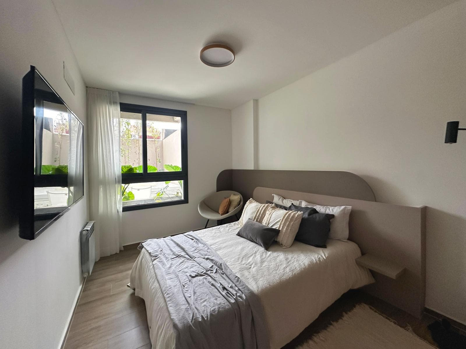 2-bedroom apartments with a private pool and barbecue area, plus amenities