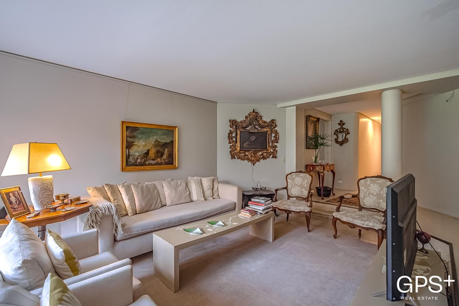 Luminosa PB de CATEGORIA en inmejorable UBICACIÓN con gran jardín, un Oasis en Barrio Parque