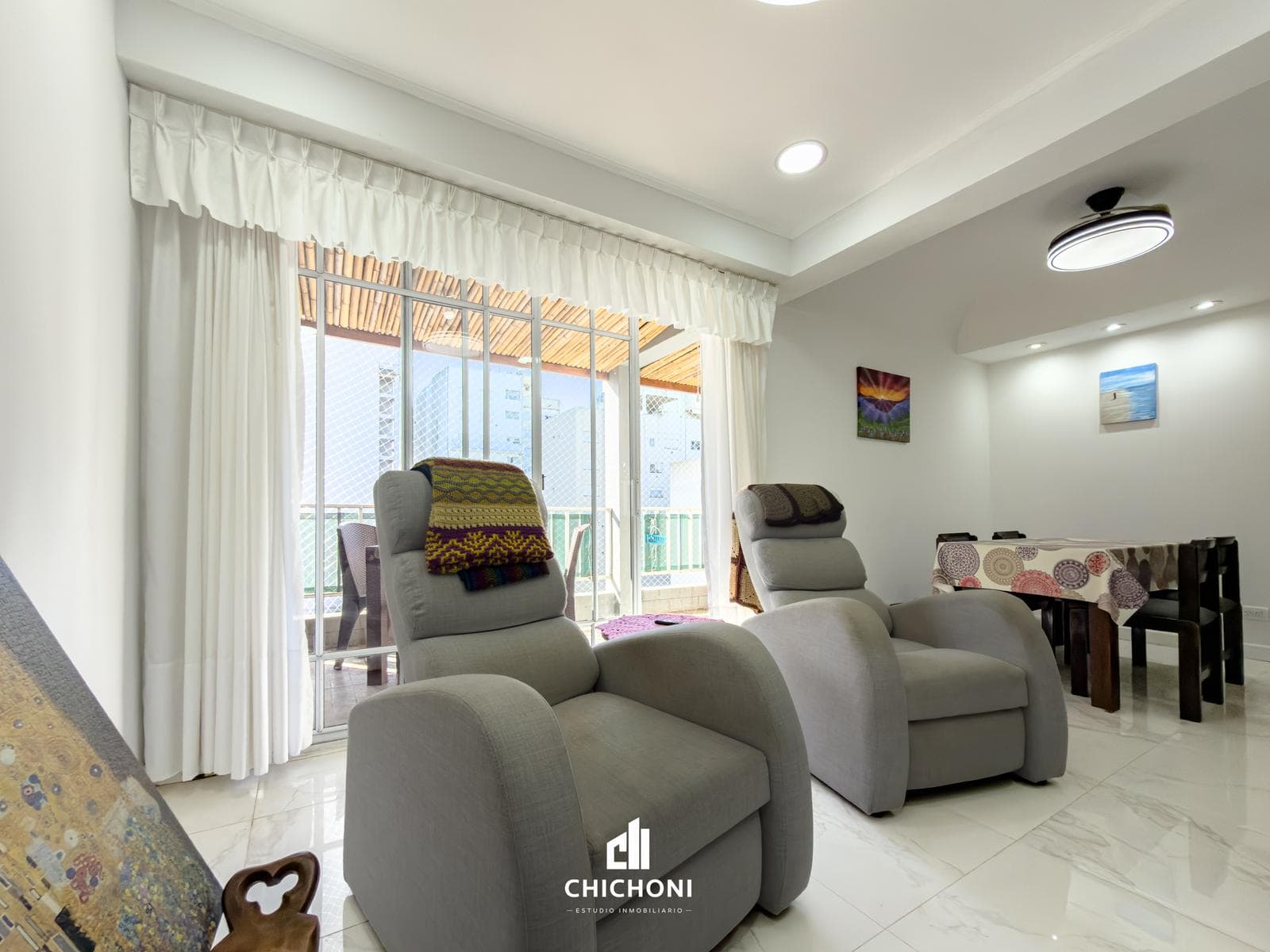For Sale - 3-room apartment - Street-facing - Balcony - Renovated - Terminal Vieja neighborhood