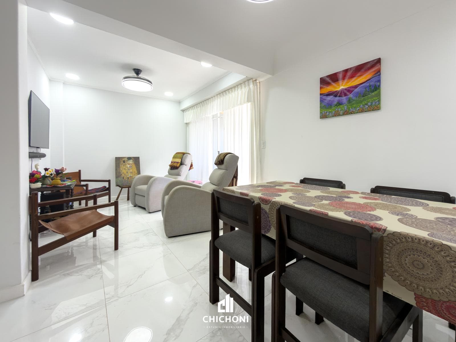 For Sale - 3-room apartment - Street-facing - Balcony - Renovated - Terminal Vieja neighborhood