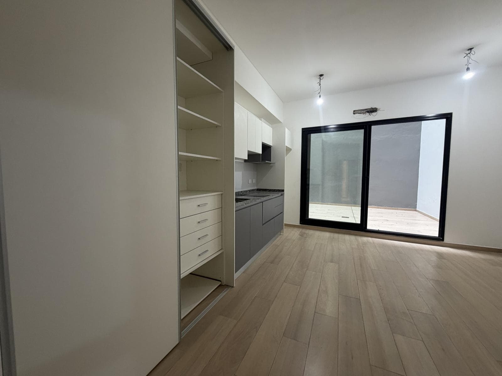 BRAND-NEW STUDIO APARTMENT FOR SALE WITH PATIO AND AMENITIES IN RECOLETA