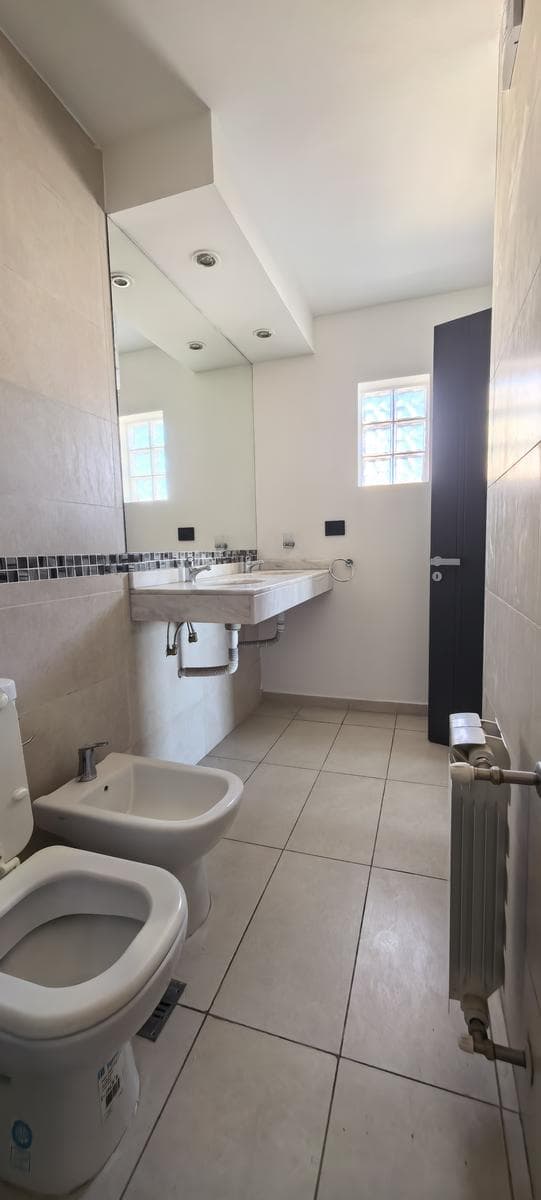 Apartment in Alta Córdoba - 2 bedrooms, garage, and balcony
