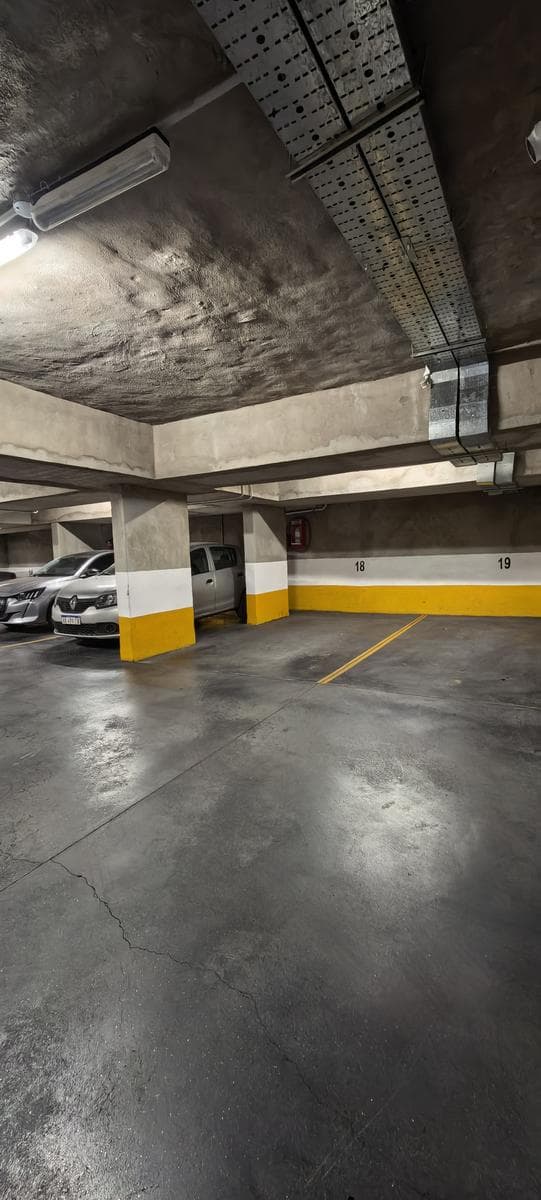 Apartment in Alta Córdoba - 2 bedrooms, garage, and balcony