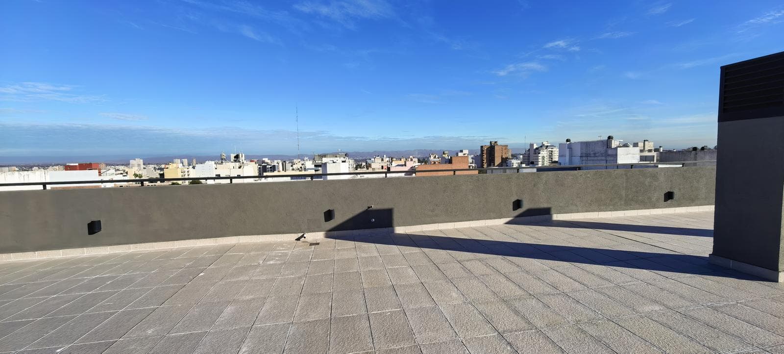 Apartment in Alta Córdoba - 2 bedrooms, garage, and balcony