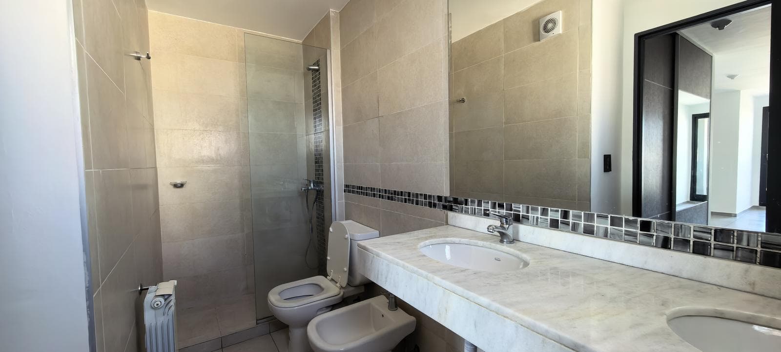 Apartment in Alta Córdoba - 2 bedrooms, garage, and balcony
