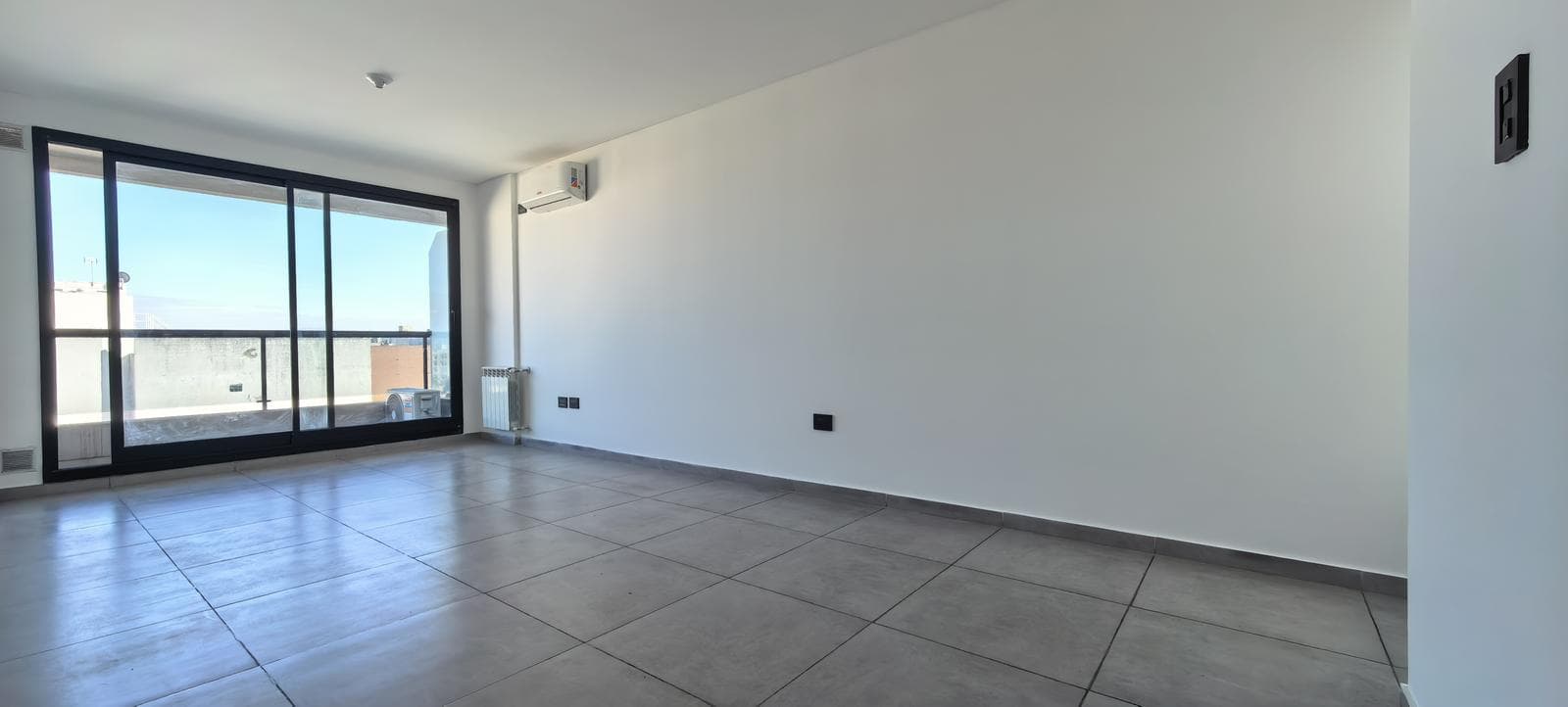 Apartment in Alta Córdoba - 2 bedrooms, garage, and balcony