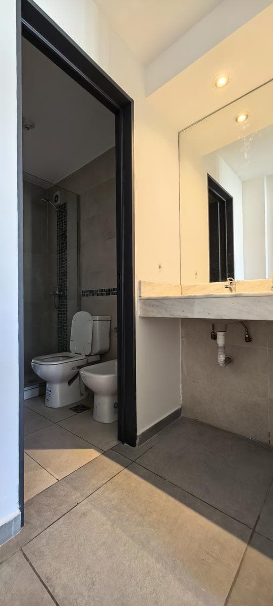 Apartment in Alta Córdoba - 2 bedrooms, garage, and balcony