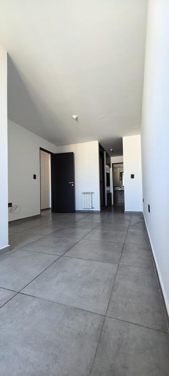 Apartment in Alta Córdoba - 2 bedrooms, garage, and balcony