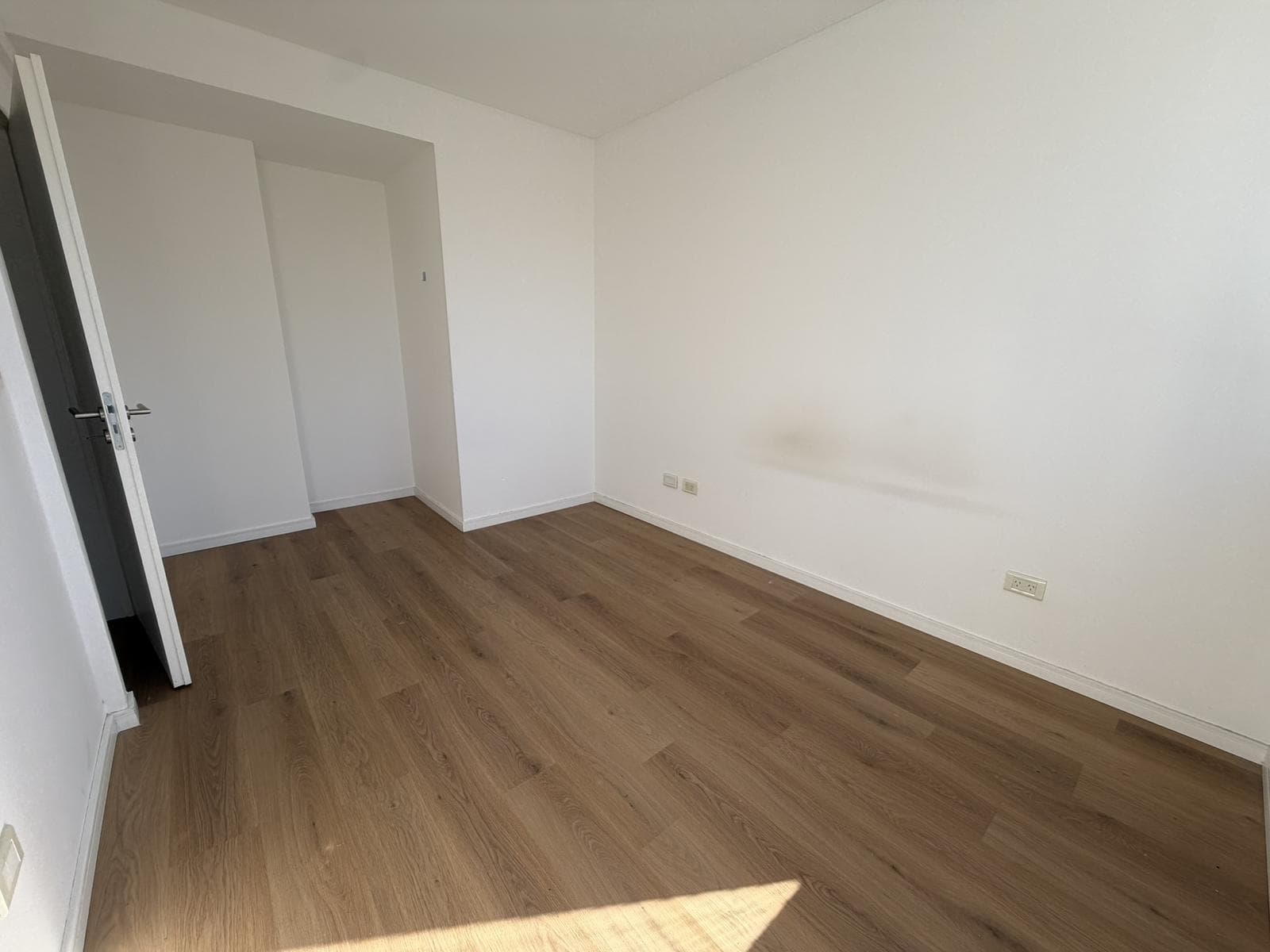 2-Room Apartment for Sale in San Cristóbal