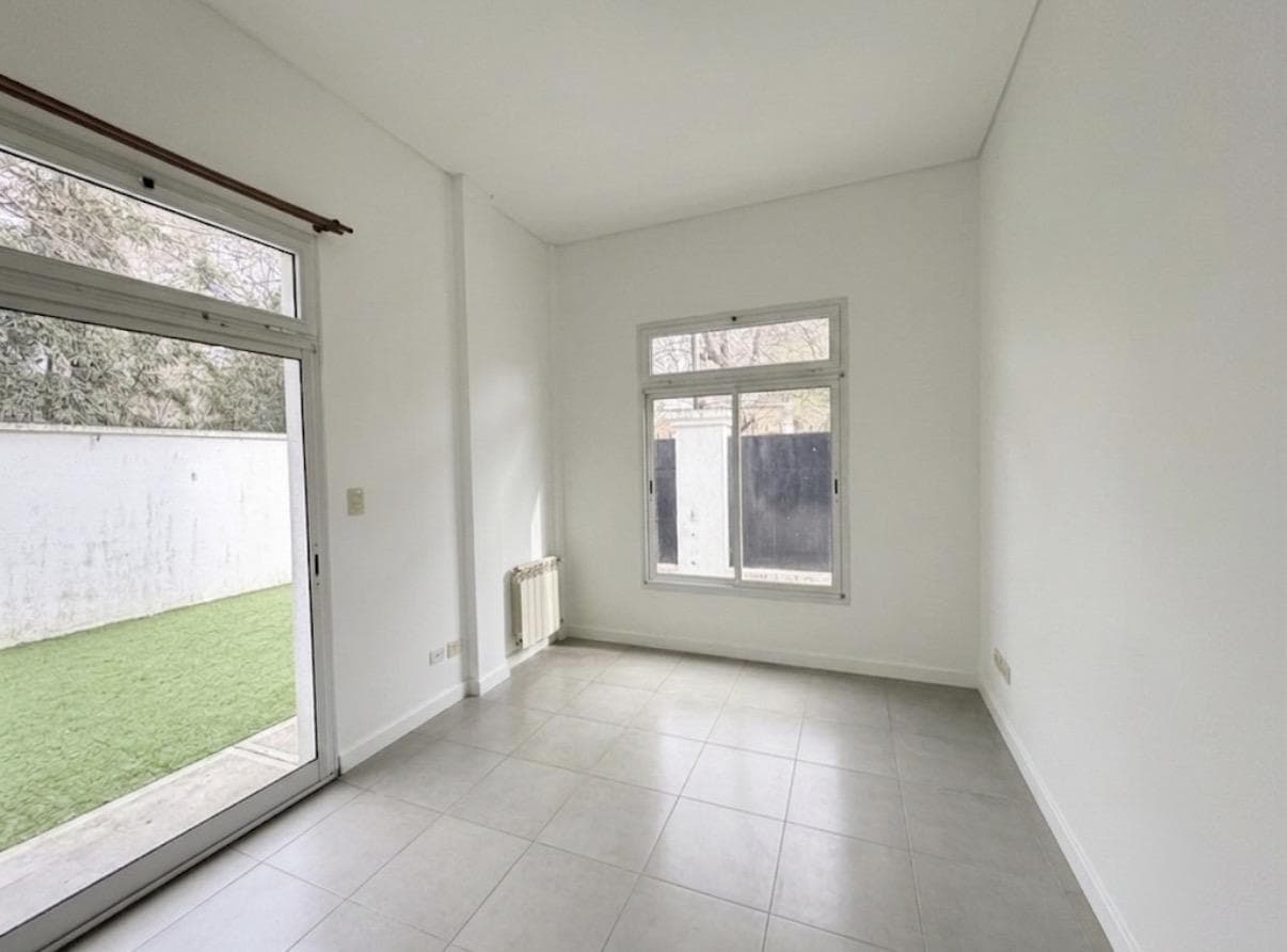 Apartment in Icon Arcos del Pilar