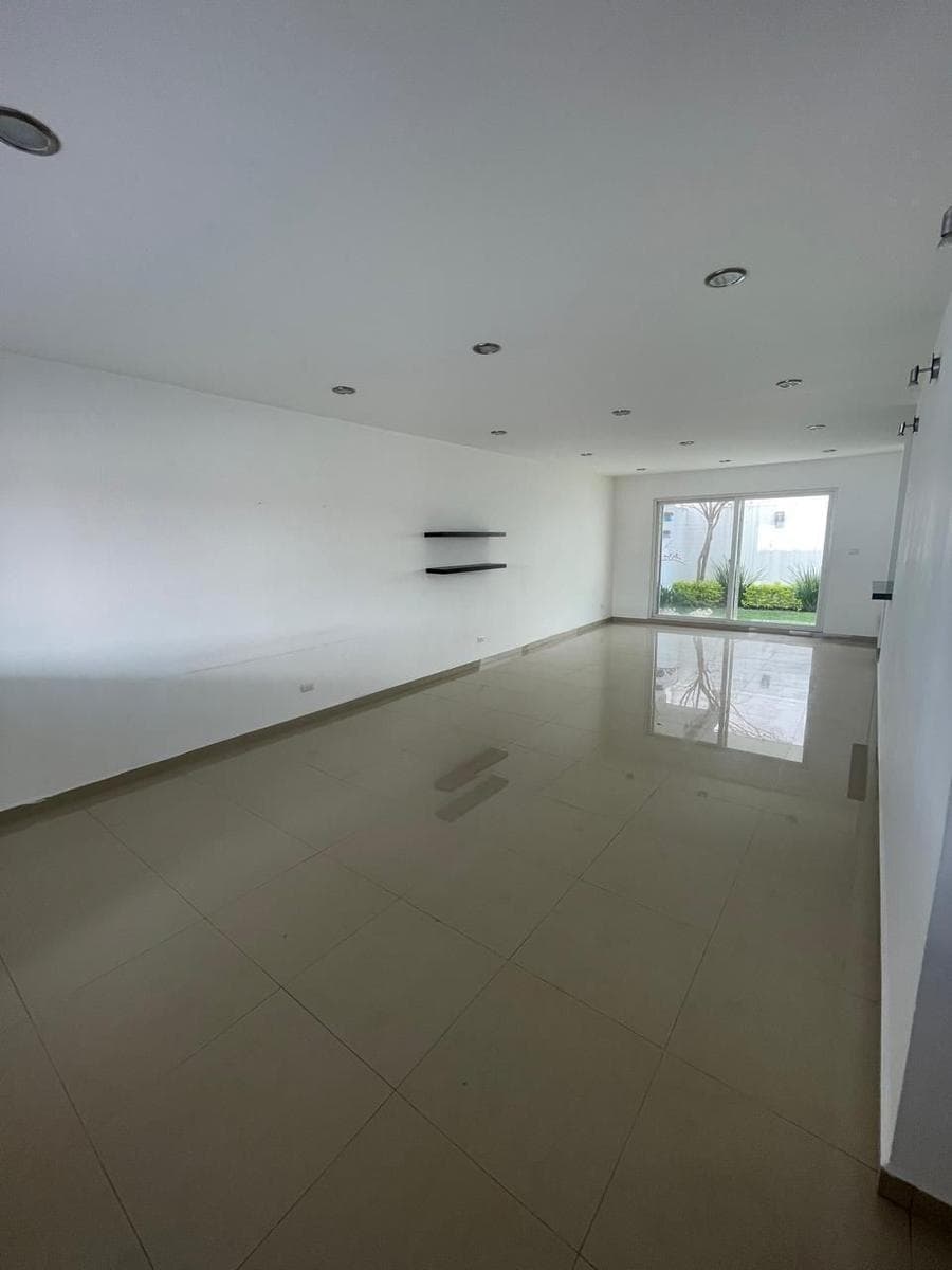 House for Sale in Condesa Juriquilla