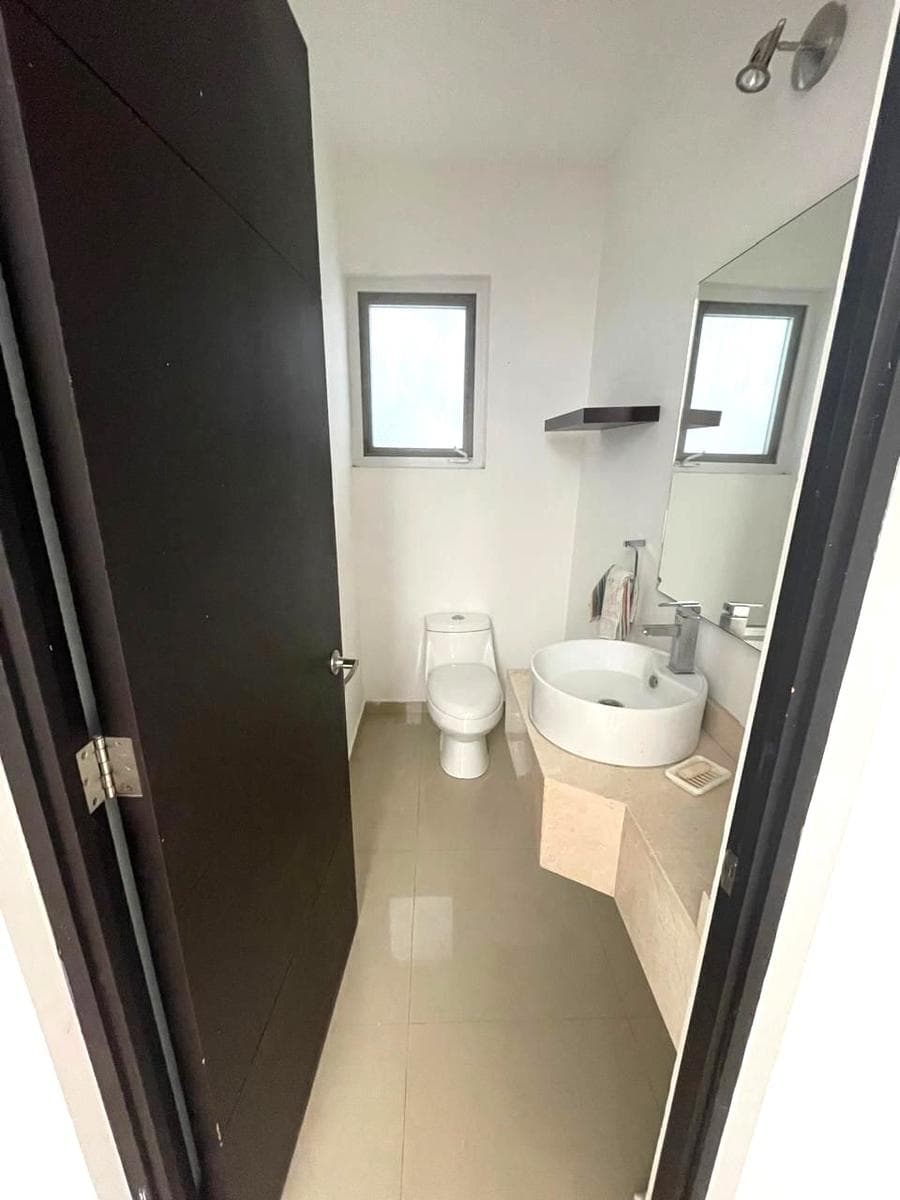 House for Sale in Condesa Juriquilla