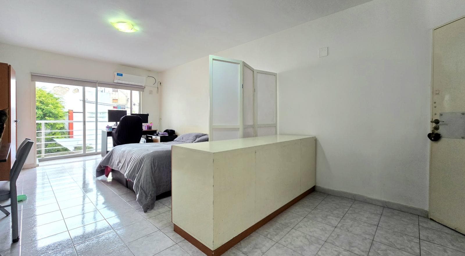 Studio apartment for sale in Almagro with a parking space
