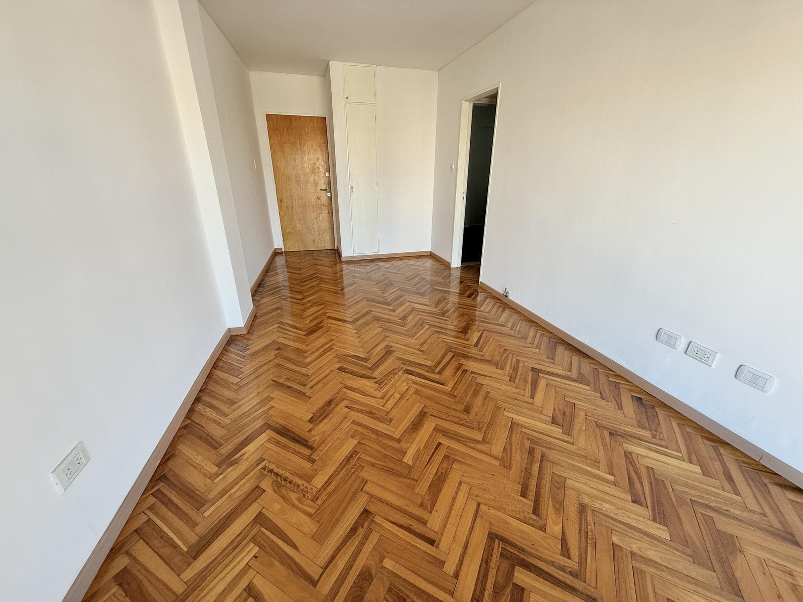 Two-bedroom apartment for sale in Barrio Martin