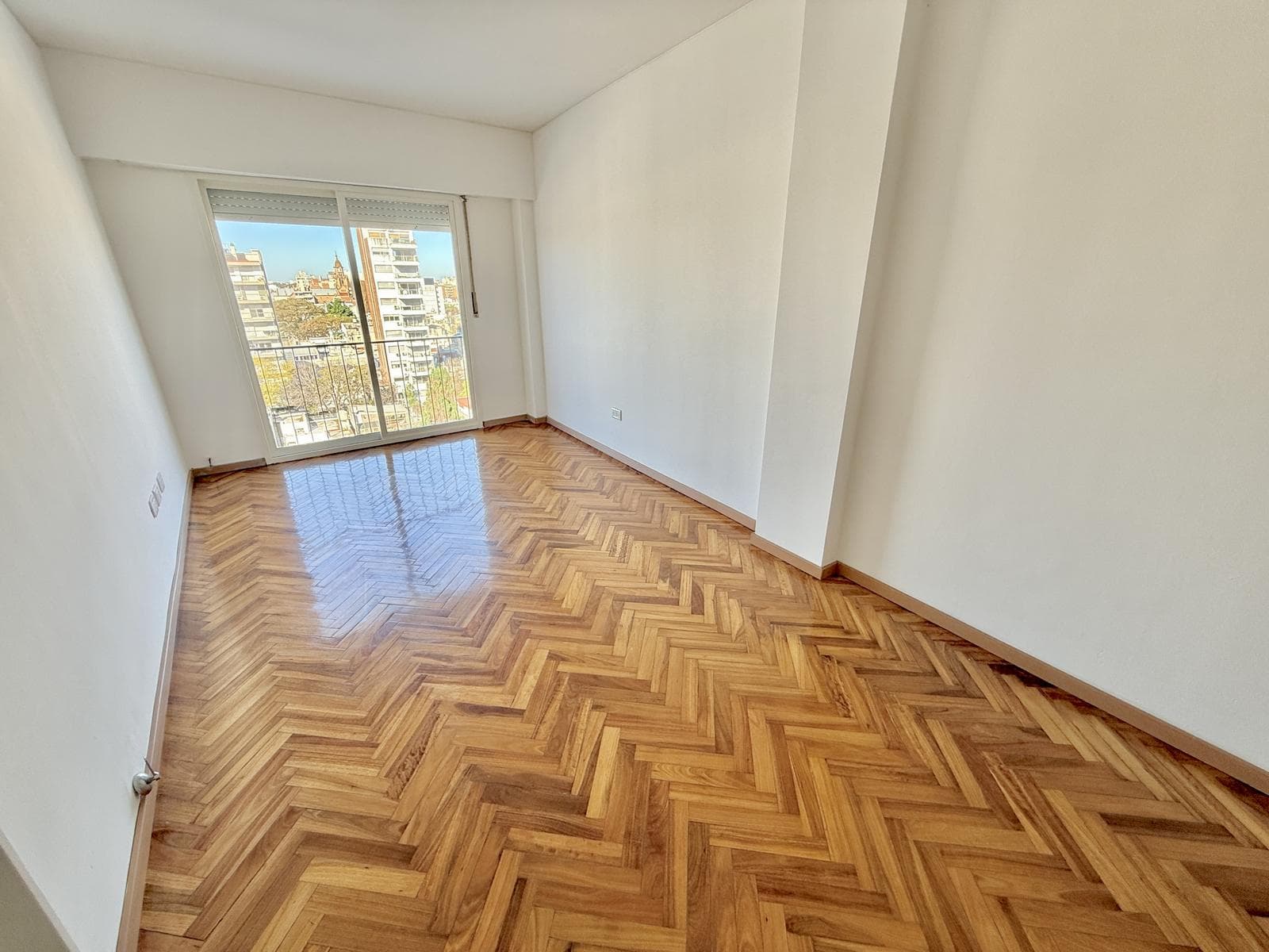 Two-bedroom apartment for sale in Barrio Martin