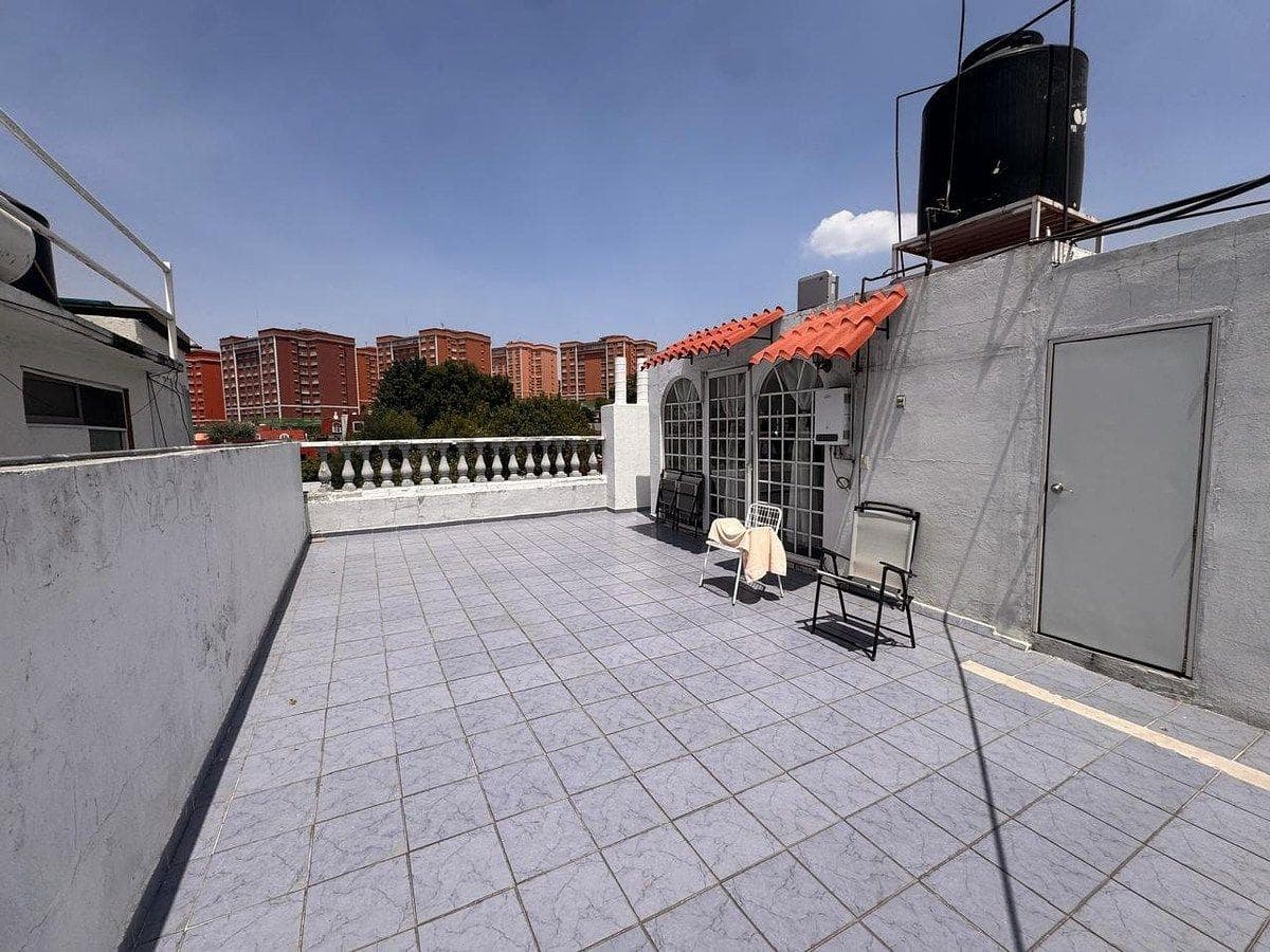 House for Sale in Lomas de Bellavista