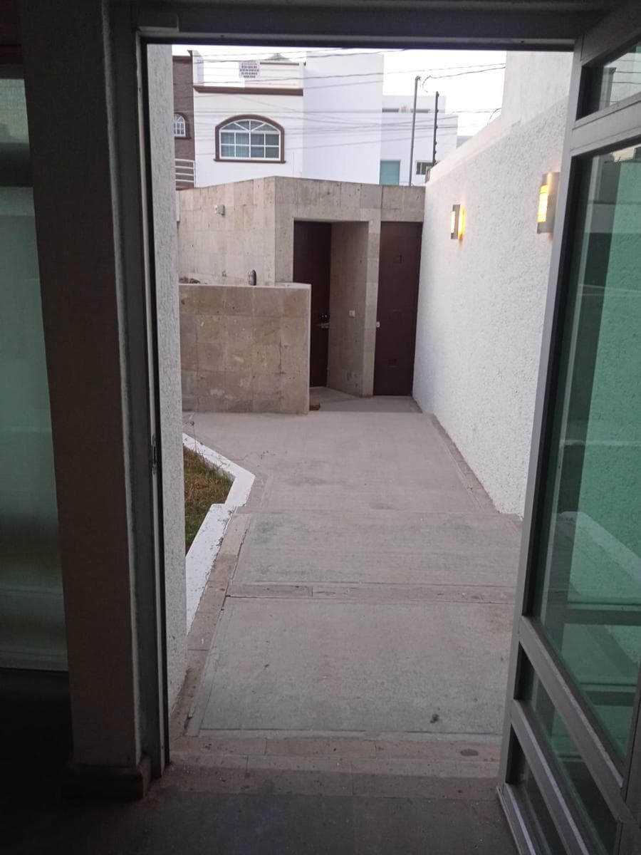 House for Sale in Colinas del Cimatario